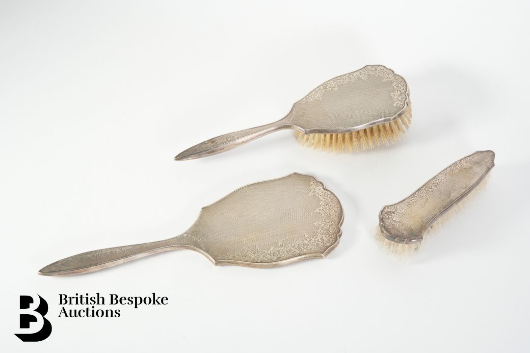 Silver Dressing Table Set - Image 4 of 5