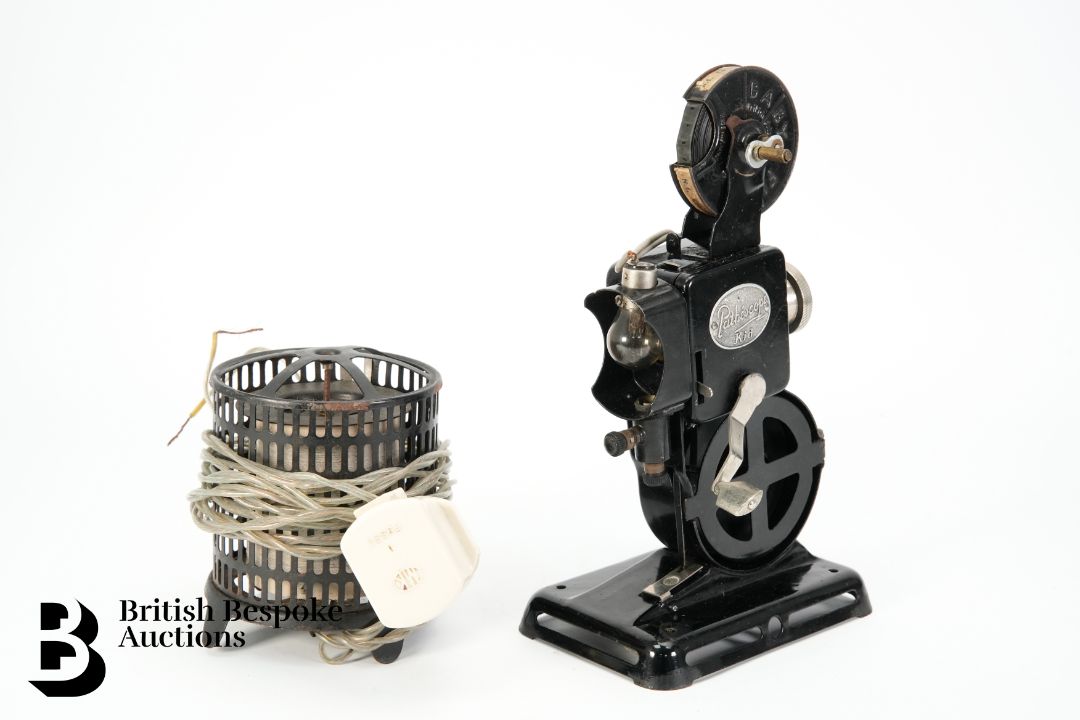 Pathescope Kid 9.5mm Projector - Image 1 of 2