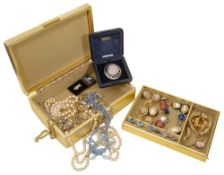 A collection of costume jewellery