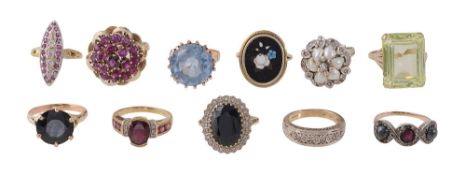 Eleven assorted rings
