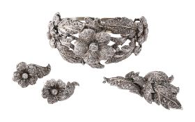 A Continental diamond-set composite suite