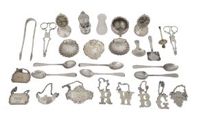 Silver to include a George V silver-gilt and glass cayenne pepper pot