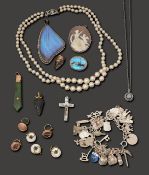 A collection of costume jewellery