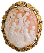 A late Victorian cameo brooch