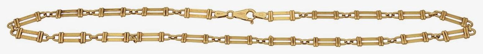 A fancy link necklace