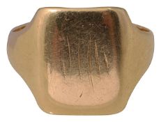 An 18ct gold signet ring
