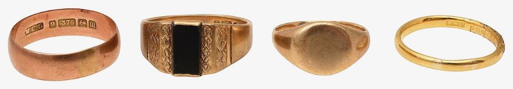 Three 9ct gold rings and a 22ct band