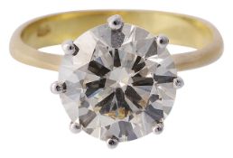 A diamond single stone ring