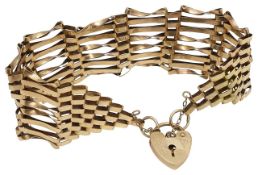A 9ct gold gate bracelet