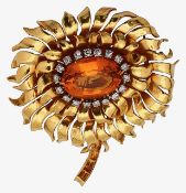 A mid 20th century flowerhead cluster brooch