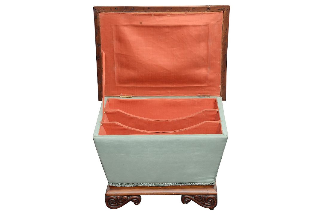 A William IV mahogany box stool / Ottoman - Image 2 of 2