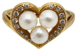 An 18ct gold heart ring