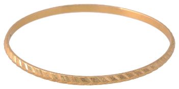 A Saudi stiff bangle