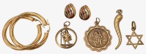 A group of lady's accessories