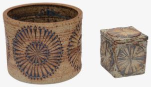 Tue Poulsen (b.1939) Ceramic vessels