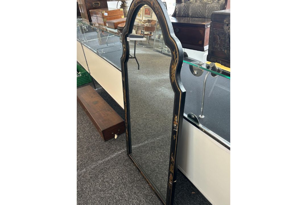 A large Queen Anne style chinoiserie wall mirror - Image 3 of 8
