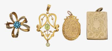 A turquoise brooch, two lockets and a peridot drop pendant