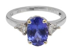 A 10ct diamond and tanzanite ring
