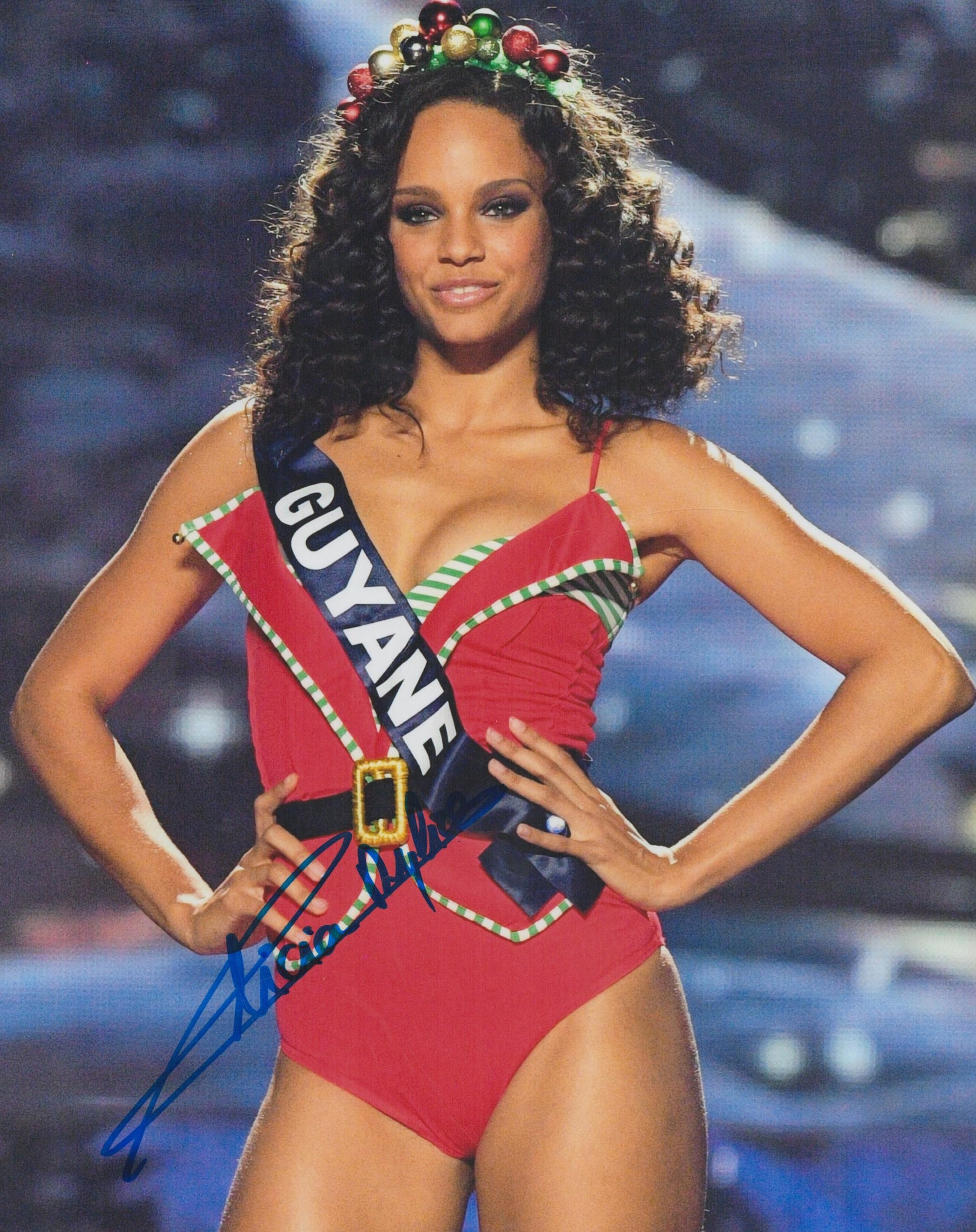 Alicia Aylies signed 10x8 inch colour photo. Good condition Est.