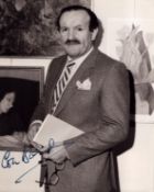 Colin Blakely (1930-1987), a 10x8 inch photo, signed in fountain pen ink. A Northern Irish actor, he