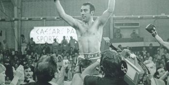 Alan Minter signed 12x8inch black and white photo. Good condition Est.