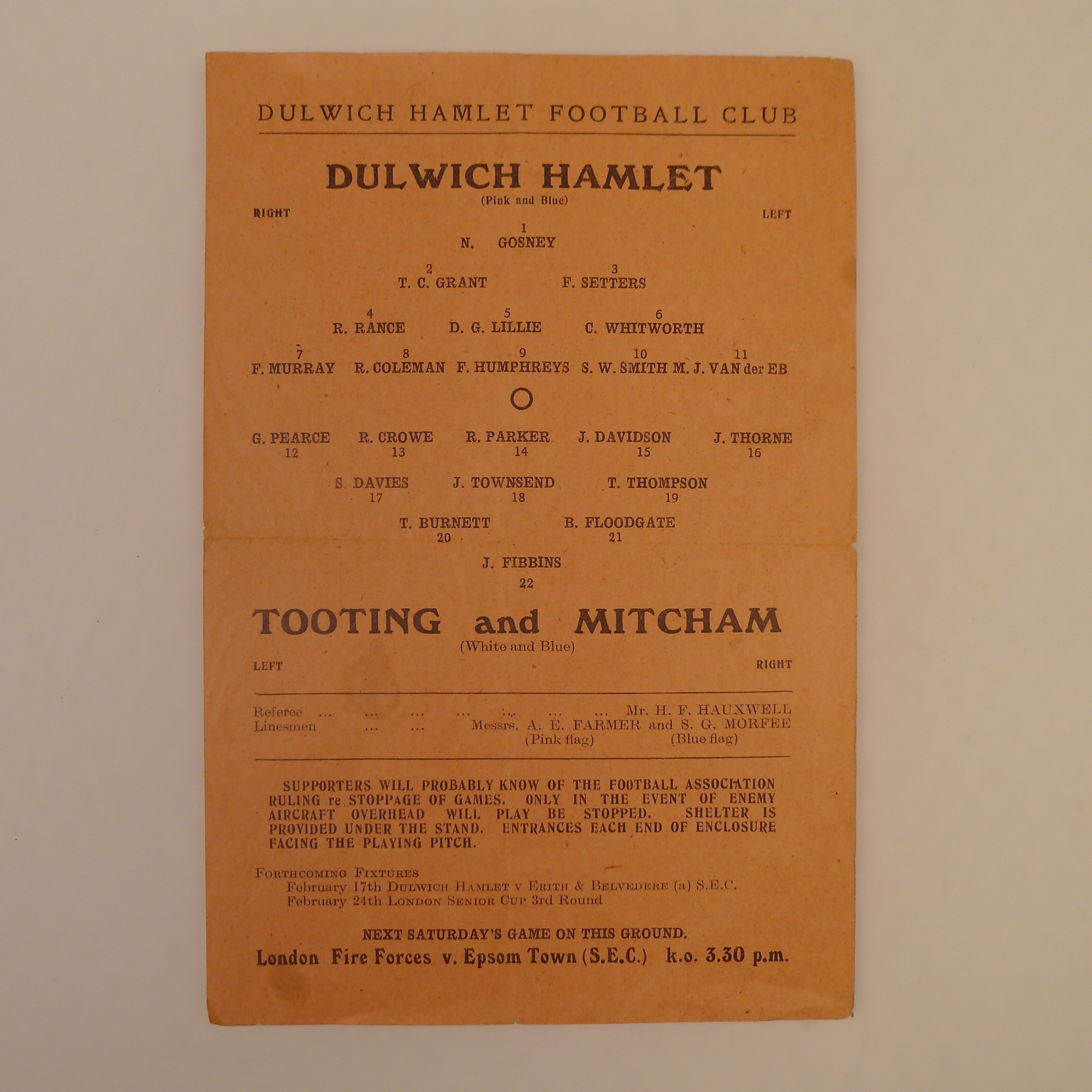 1 x Dulwich Hamlet 1944-45 South Eastern Combination Season football programme, Vs Tooting and