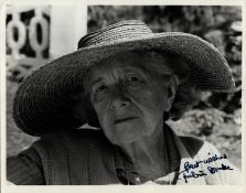 Fabia Drake (1904-1990), a 10x8 inch photo, signed in fountain pen ink. An English actress who