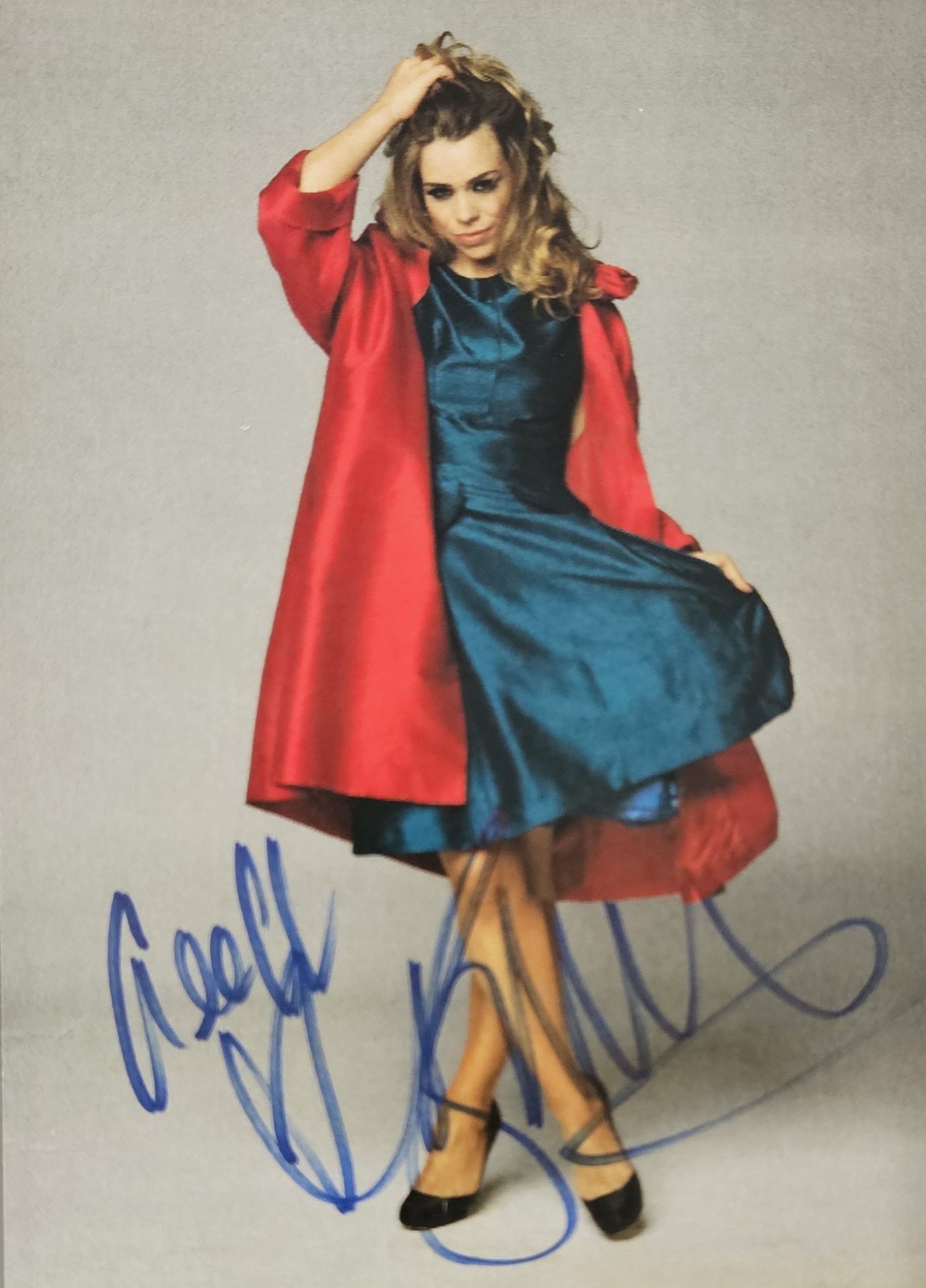 Billie Piper signed colour photo 6x4 Inch, Is an English actress and former singer. Good