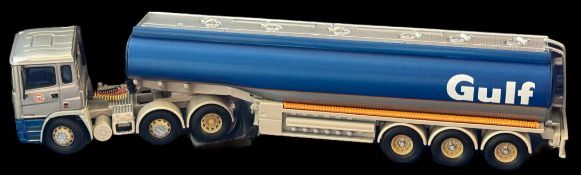 Corgi 1/50 Scale Diecast model Truck 75101 ERF Tanker Gulf Oil, in display case. Single item from £