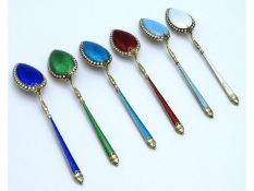 A set of six Russian silver gilt teaspoons with en