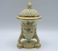 A Grainger & Co. Worcester porcelain reticulated f