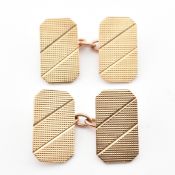 PAIR OF HALLMARKED 9CT GOLD GENTLEMANS CUFFLINKS
