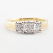 HALLMARKED 18CT GOLD & DIAMOND RING