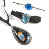 COLLECTION OF SILVER & METAL BUTTERFLY WING JEWELLERY