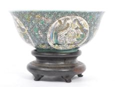 19TH CENTURY CHINESE PORCELAIN FAMILLE VERTE BOWL