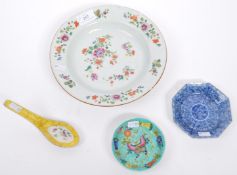 COLLECTION OF FOUR 19TH CENTURY CHINESE ORIENTAL CERAMICS