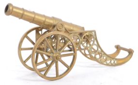 LARGE EARLY 20TH CENTURY BRASS DESK TOP CANNON