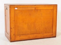 MID 20TH CENTURY PANEL WOOD STORAGE / BLANKET BOX