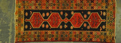 NORTH WEST PERSIAN HERIZ RUNNER RUG