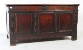 17TH CENTURY OAK BLANKET BOX COFFER