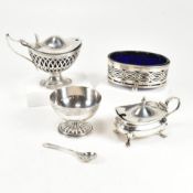 VICTORIAN & LATER HALLMARKED SILVER CONDIMENT POTS & SALTS
