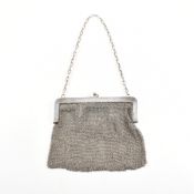 EARLY 20TH CENTURY 925 SILVER MESH EVENING BAG