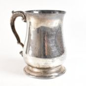 GEORGE III HALLMARKED SILVER TANKARD