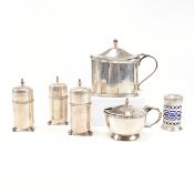 COLLECTION OF VICTORIAN & LATER HALLMARKED SILVER ITEMS