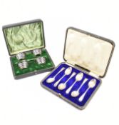 CASED HALLMARKED SILVER WALKER & HALL SALTS SET & SPOON SET