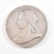 SILVER MEDALLION QUEEN VICTORIA 1897 DIAMOND JUBILEE