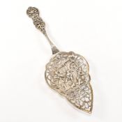 DUTCH SILVER CAKE SLICE