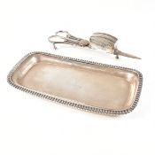 GEORGE III HALLMARKED SILVER CANDLE SNUFFER & TRAY
