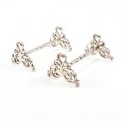 PAIR OF EDWARDIAN HALLMARKED SILVER CUTLERY RESTS