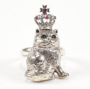 CONTEMPORARY NOVELTY SILVER GEM SET CAT RING